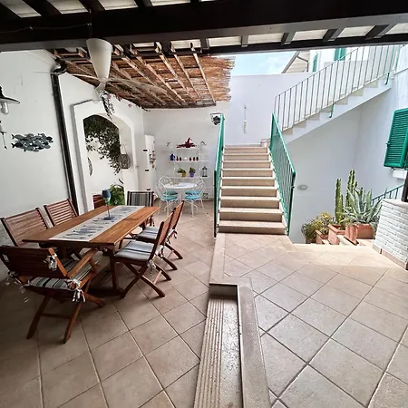 Dimora Il Porto - 7 Posti Letto *