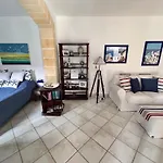 Вилла Dimora Il Porto - 7 Posti Letto Торре-Лапилло