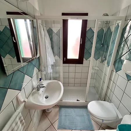 Dimora Il Porto - 8 Posti Letto