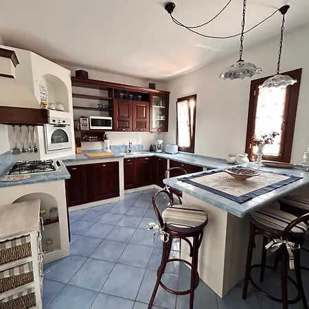 Вилла Dimora Il Porto - 8 Posti Letto