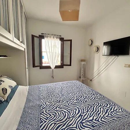 Dimora Il Porto - 7 Posti Letto Βίλα