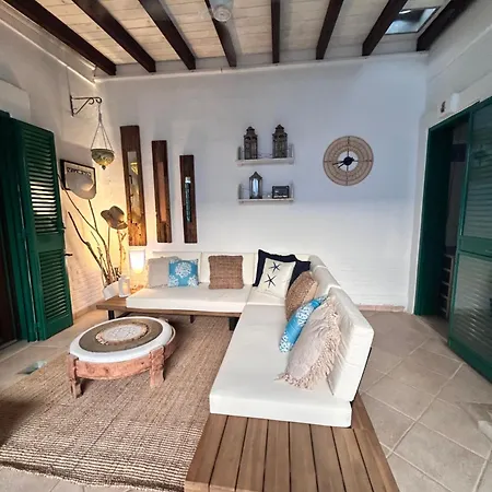 Dimora Il Porto - 8 Posti Letto Торре-Лапилло