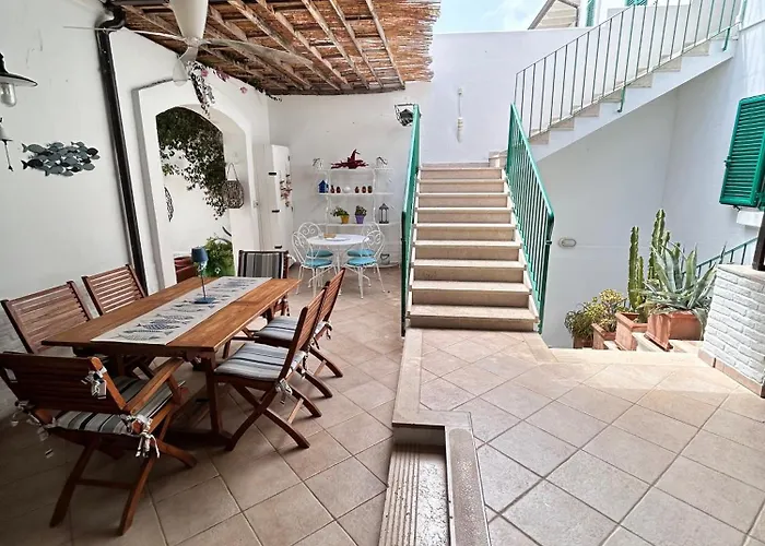 Dimora Il Porto - 7 Posti Letto *